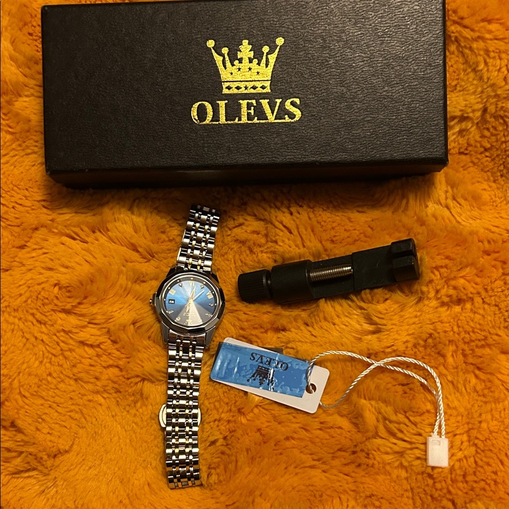 OLEVS Women's Silver and Blue Bracelet Watch